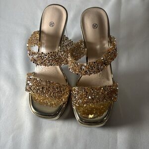 Elegant Gold Women's Sandals